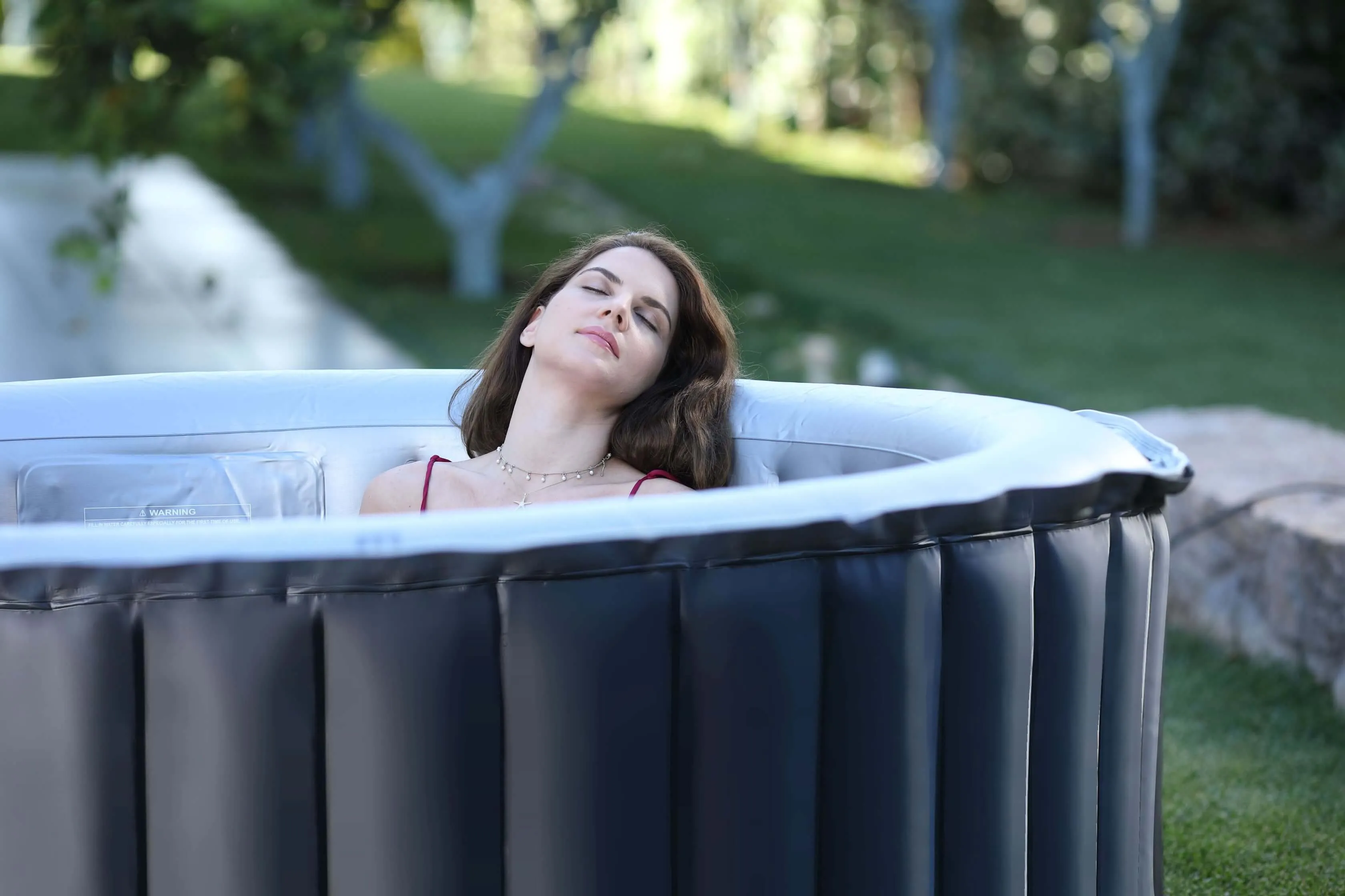 MSPA Round Inflatable Hot Tub for 2-4 people I 184 Gallon I SPAFAIR