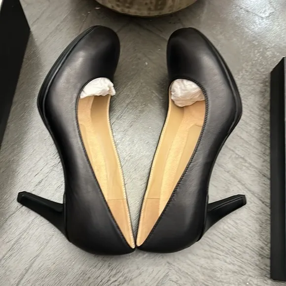 NATURALIZER Michelle Pumps (WIDE)