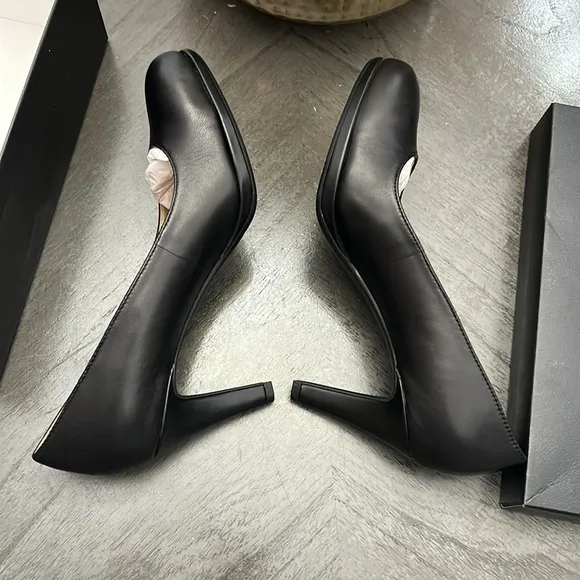 NATURALIZER Michelle Pumps (WIDE)