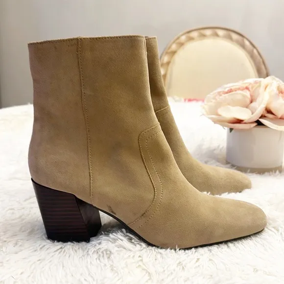NEW Blondo x Zappos Sadie Taupe Suede heel ankle bootie women size 10
