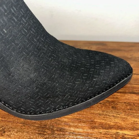 NEW Dolce Vita SIRANO Ankle Boot Booties, Onyx Suede, Size 8.5