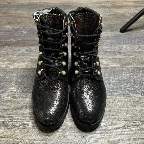 New Jack Rogers Peyton Pearl Lace up Bootie Gunmetal 6