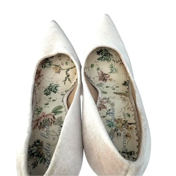 Nicola Bathie Antonio Melani Bonnie Champagne Velvet Pointed Toe Pump Women’s