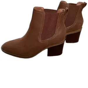NWT Mia brown ankle boots Brown Size: 7