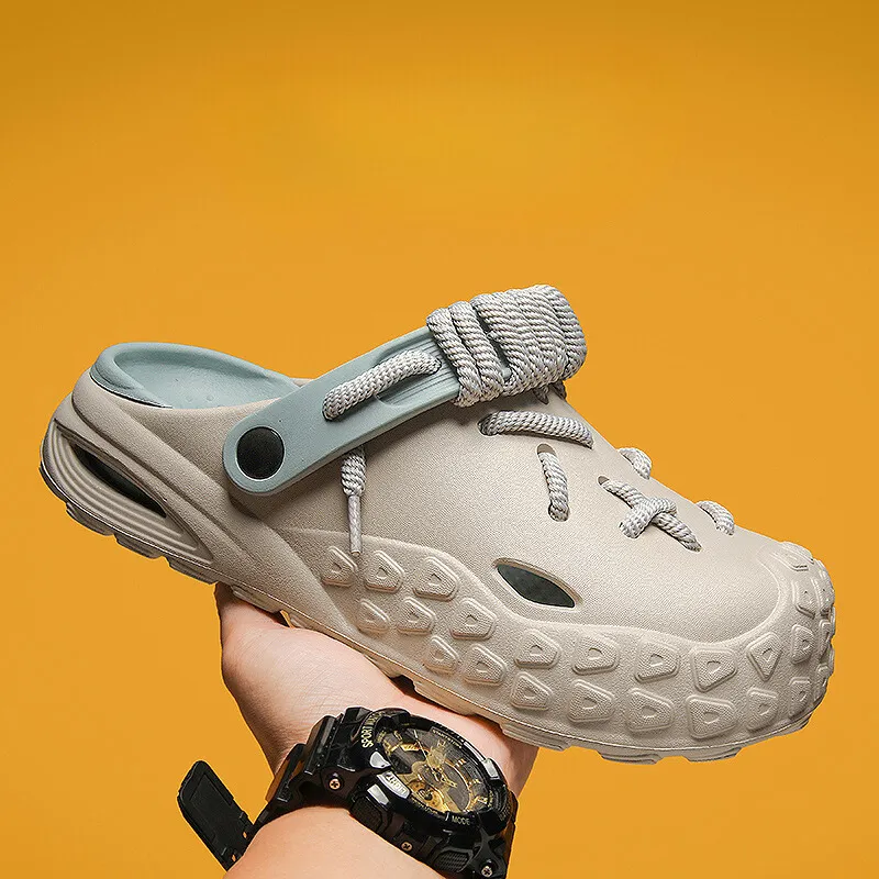 ODYSSEY LACED CLOGS