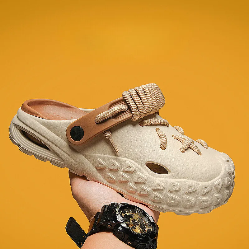 ODYSSEY LACED CLOGS