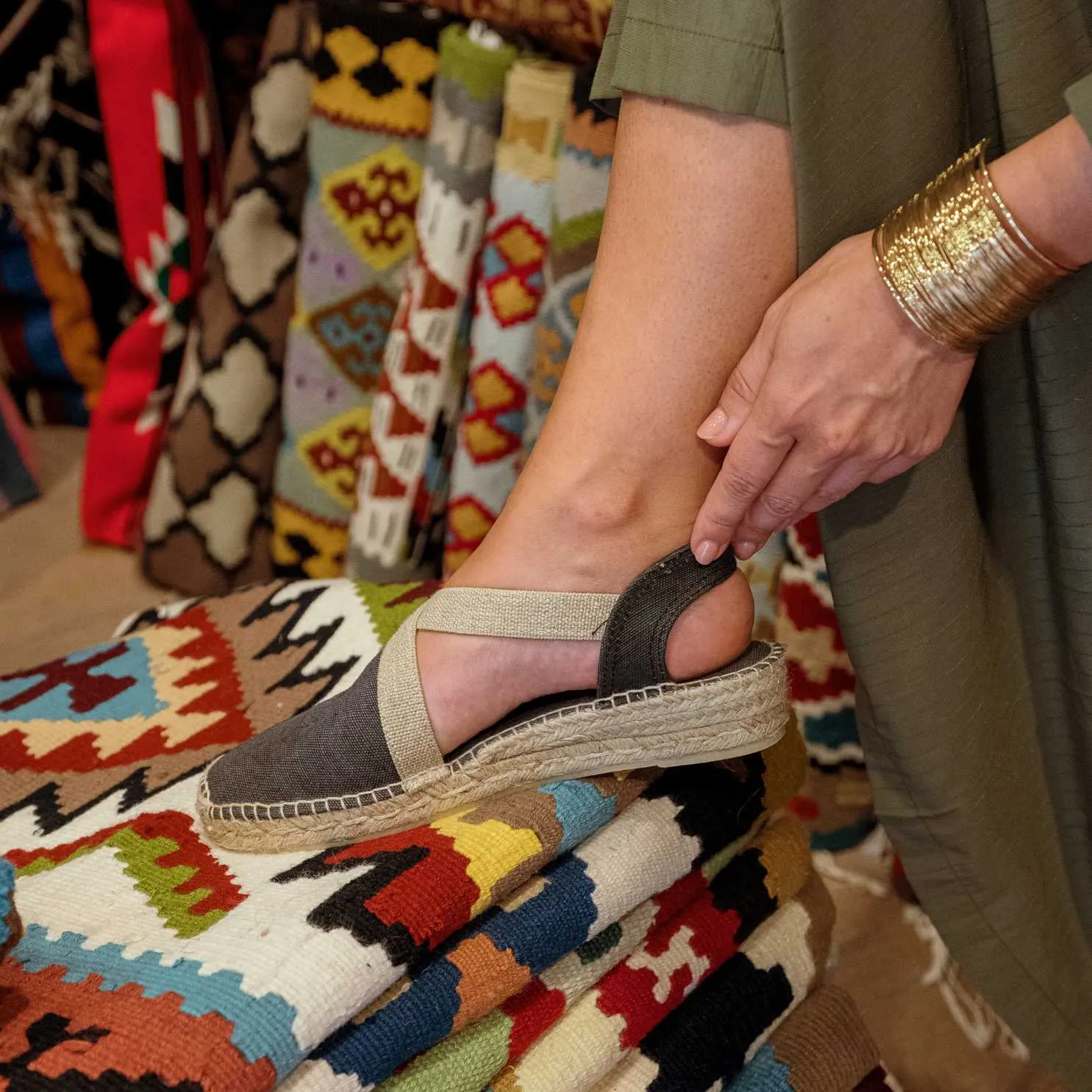 Plain Canvas Wedge Espadrille for Women - Verdi-V