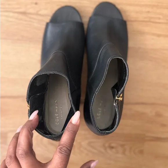 Size 7 1/2 Black Cole Haan leather peep toe ankle booties