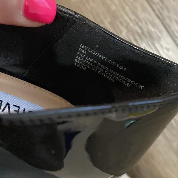 Steve Madden Nylo Mary Jane Pumps | Size 9 | Black