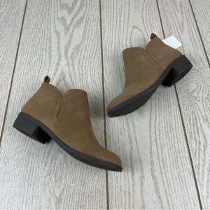 Sun   Stone Cadee Ankle Zipper Booties 6.5M Tan Brown Faux Leather $50