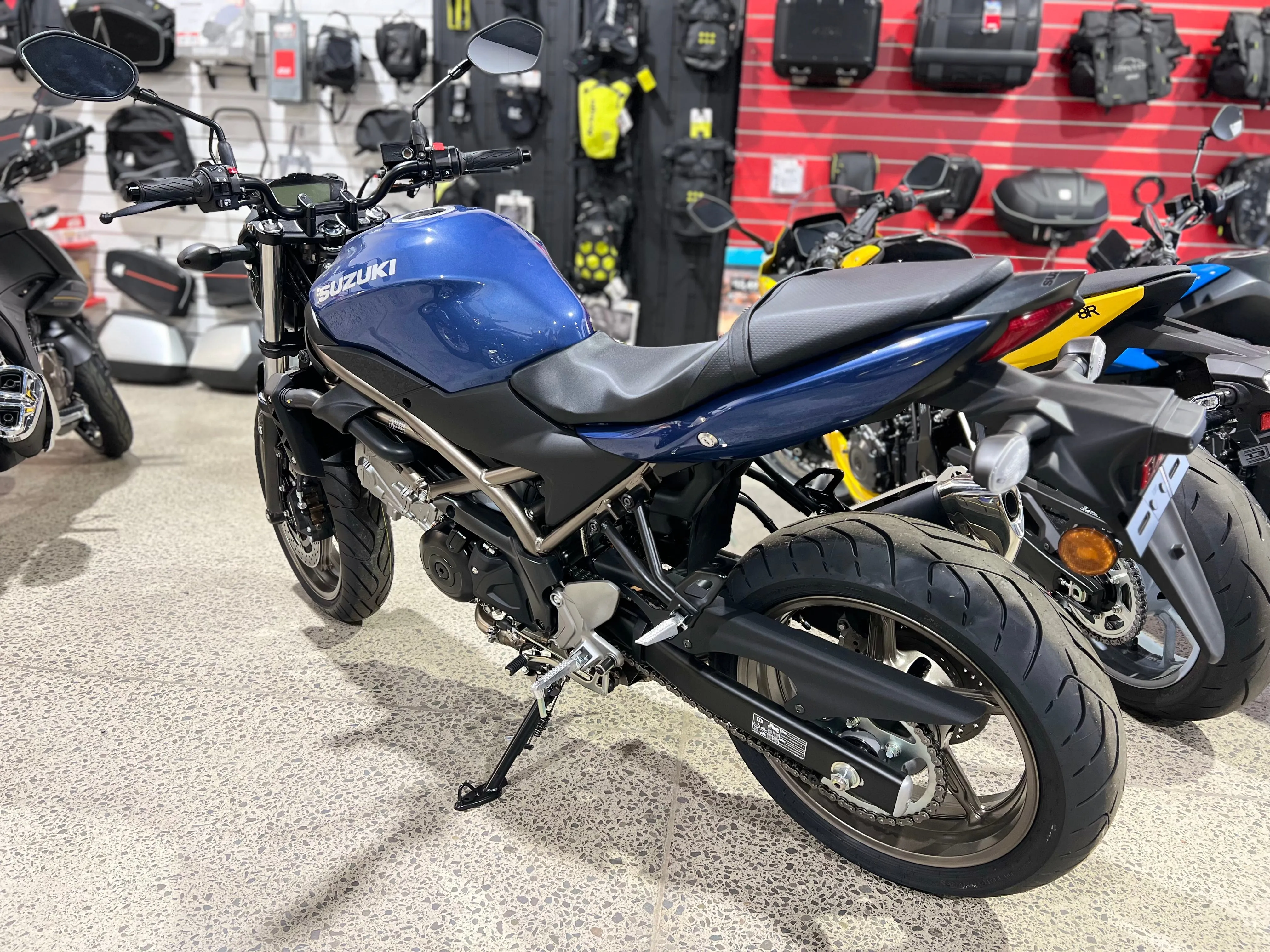 SUZUKI SV650AU LAMS 2025 - Your first or next Motorcycle..