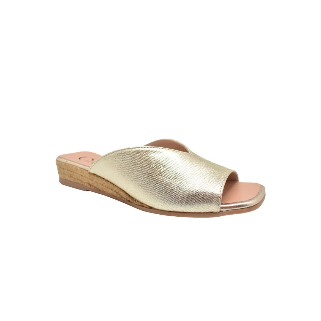TIANA Gold espadrilles