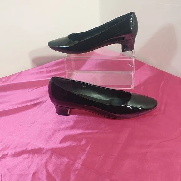 VANELI Women's SZ 9.5W Black Patent Leather Pumps . Condition is Pre-owned
