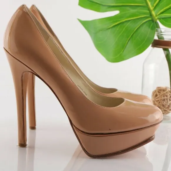 Vera Wang Lavender Women Zoey Pump Size 9.5 Tan Nude Patent Platform Stiletto