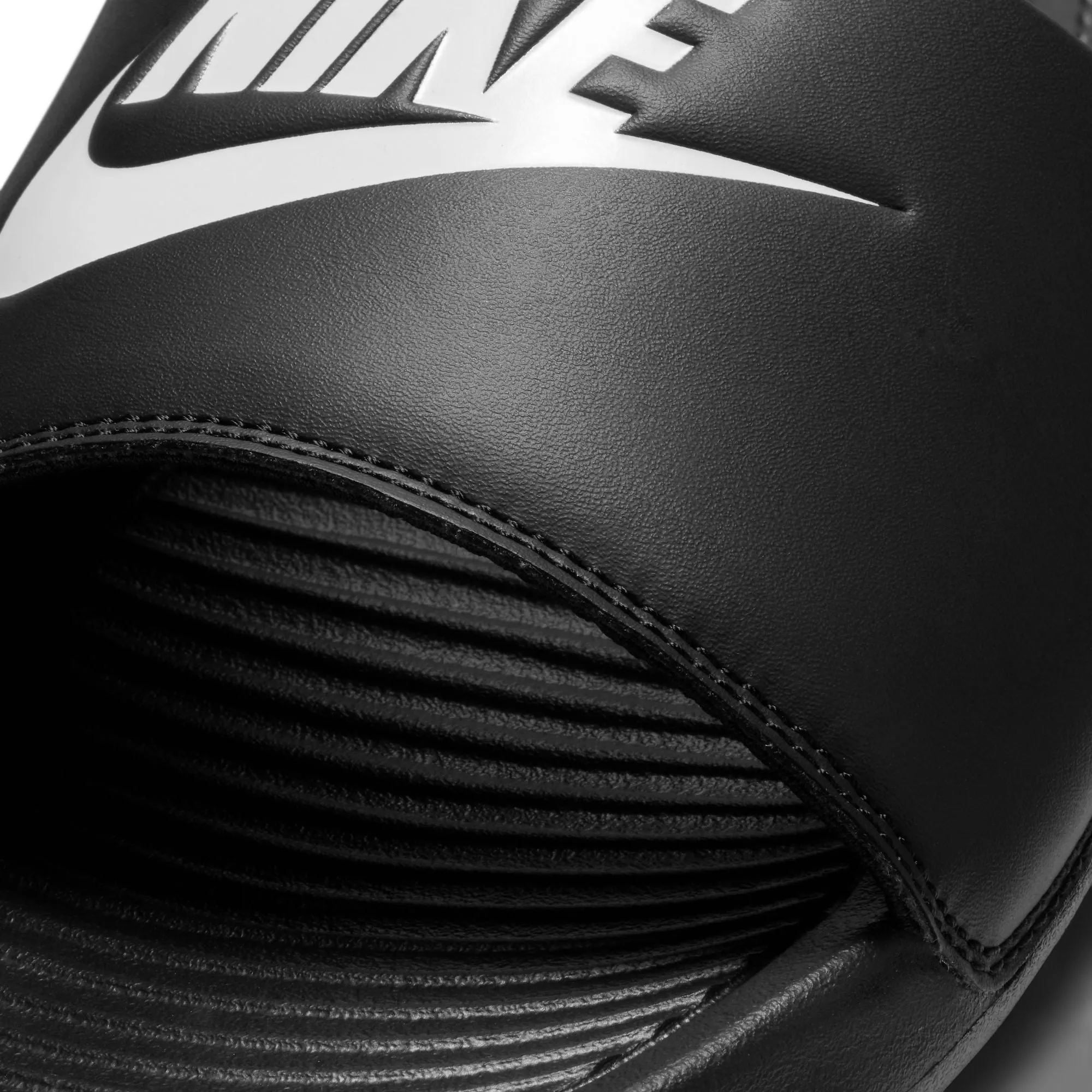 Victori One Slide - Black/Black/White