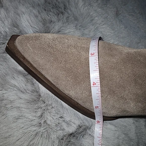 Vince Camuto suede moto boho western grey brown ankle boots cuban heel size 8.5