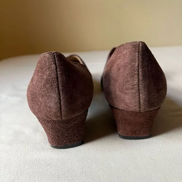 Vintage 90s Brown Suede Pumps Pointed Toe Slip On Kitten Heel Women’s 10