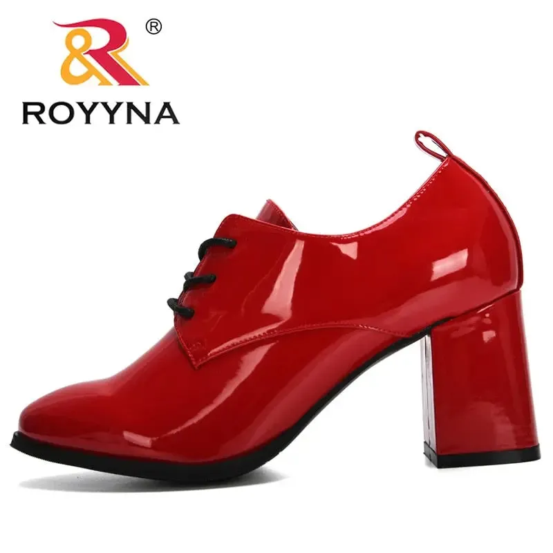 Woman Patent Leather Pumps