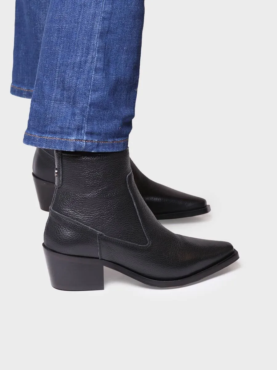 Women's Leather Ankle boot in Black - IKIA-P