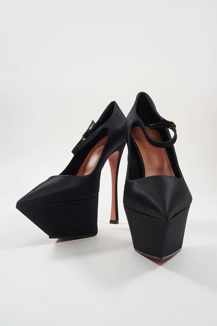 [WS6221] Amina Muaddi | Platform pump