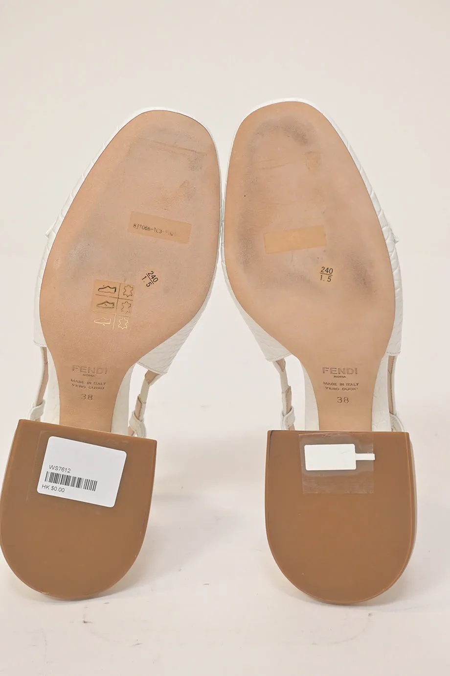 [WS7612] Fendi | Mid Heel Pump