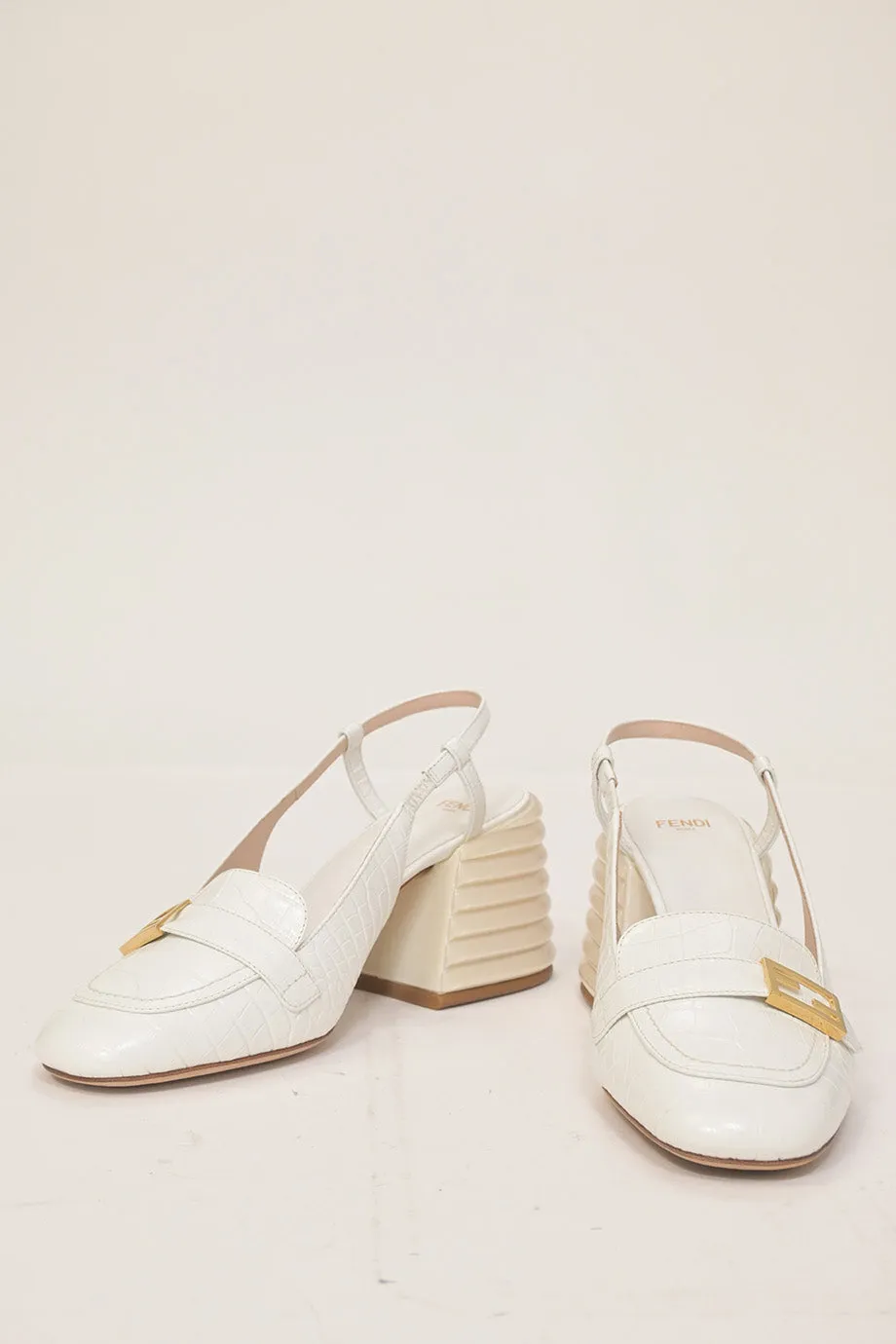[WS7612] Fendi | Mid Heel Pump